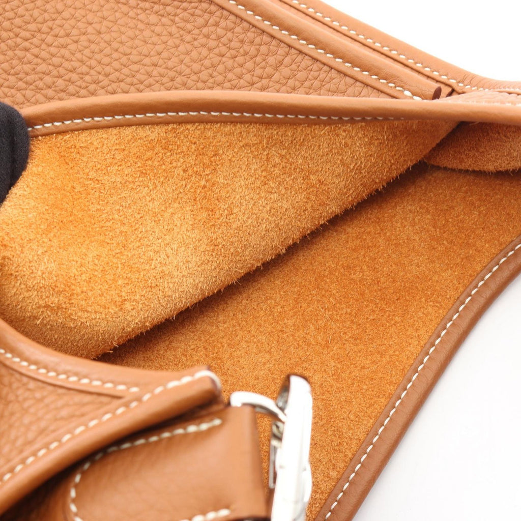 Hermes Shoulder Bag Evelyne 3 Trois PM Gold — view 7