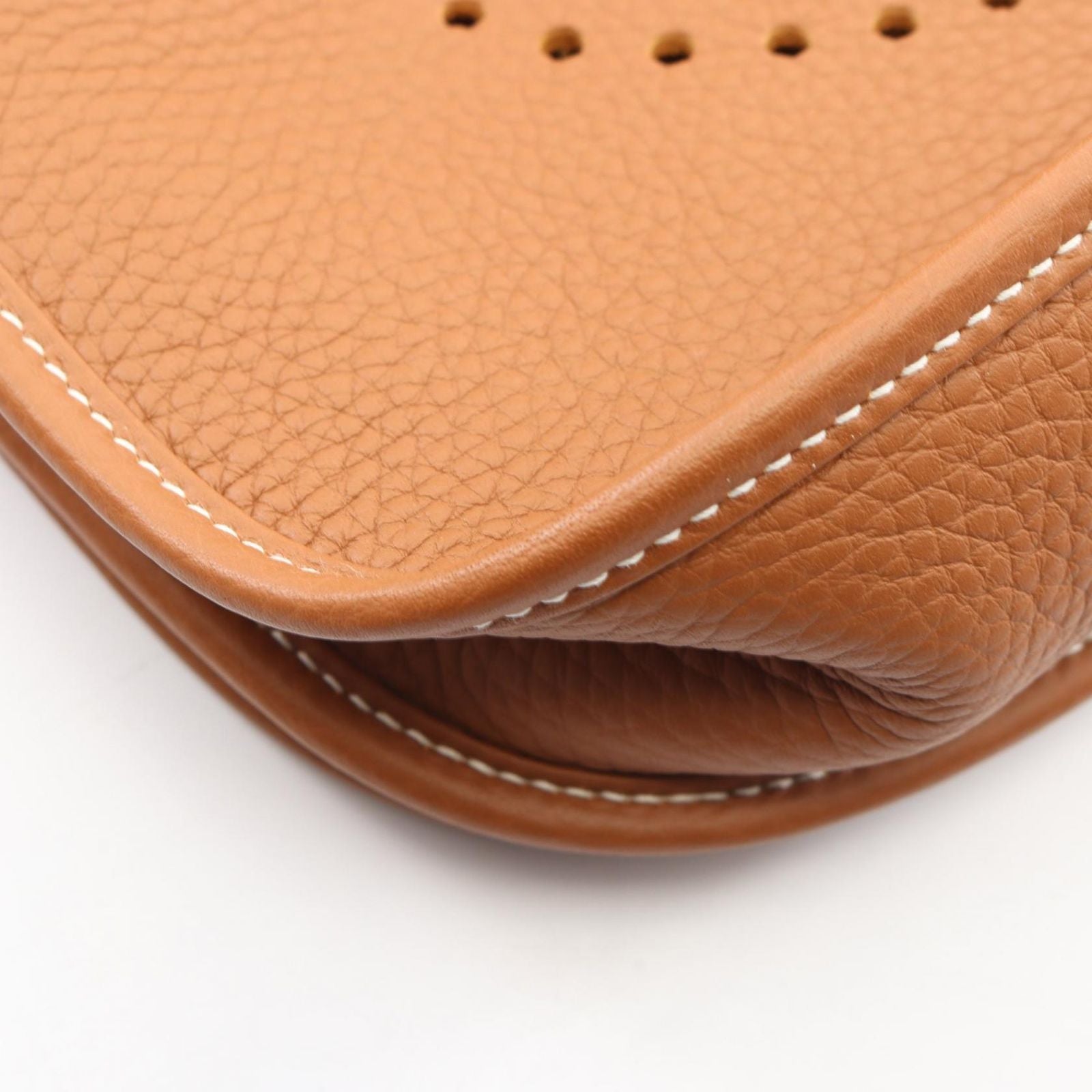 Hermes Shoulder Bag Evelyne 3 Trois PM Gold — view 6
