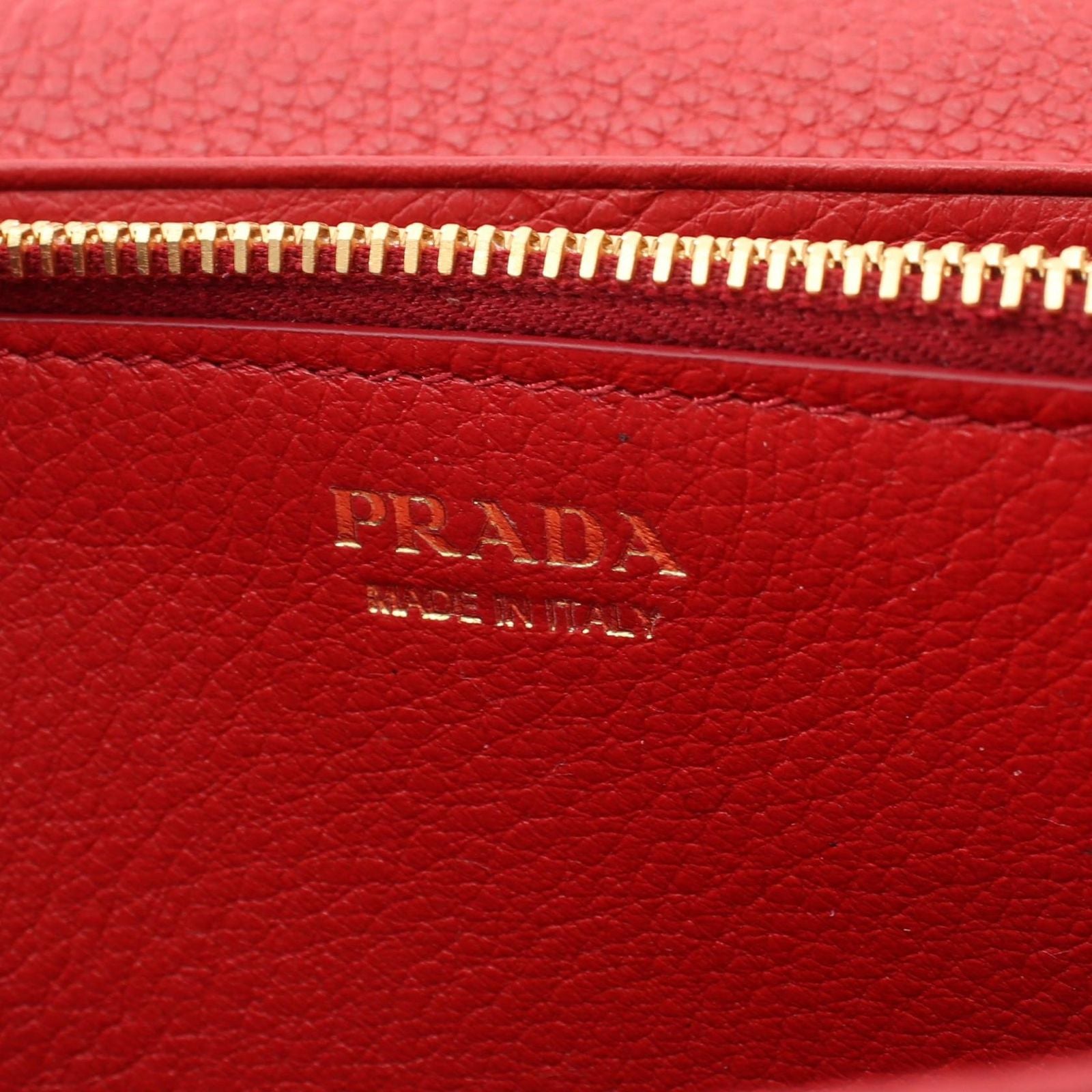 Prada Bifold Wallet Red Leather — view 4