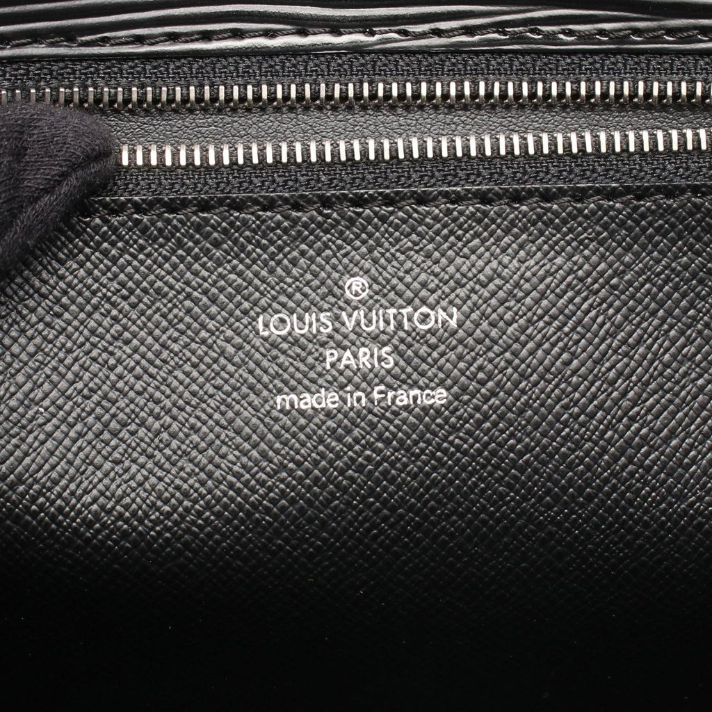 Louis Vuitton Clutch Pochette Series Dragonne Epi Noir Leather — view 4