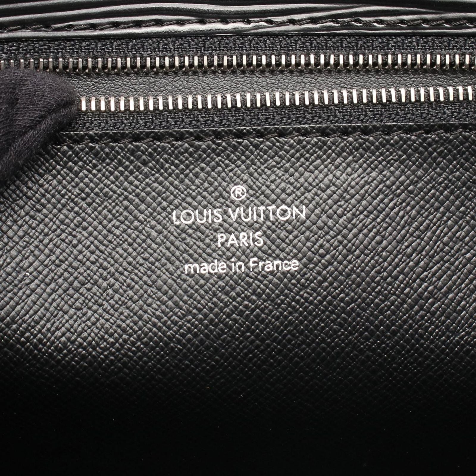 Louis Vuitton Clutch Pochette Series Dragonne Epi Noir Leather — view 4