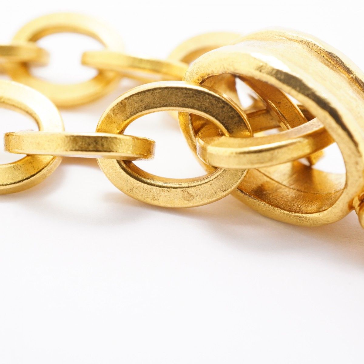 Chanel Necklace Vintage CC Logo Loupe Heart Motif Gold Plated — view 7