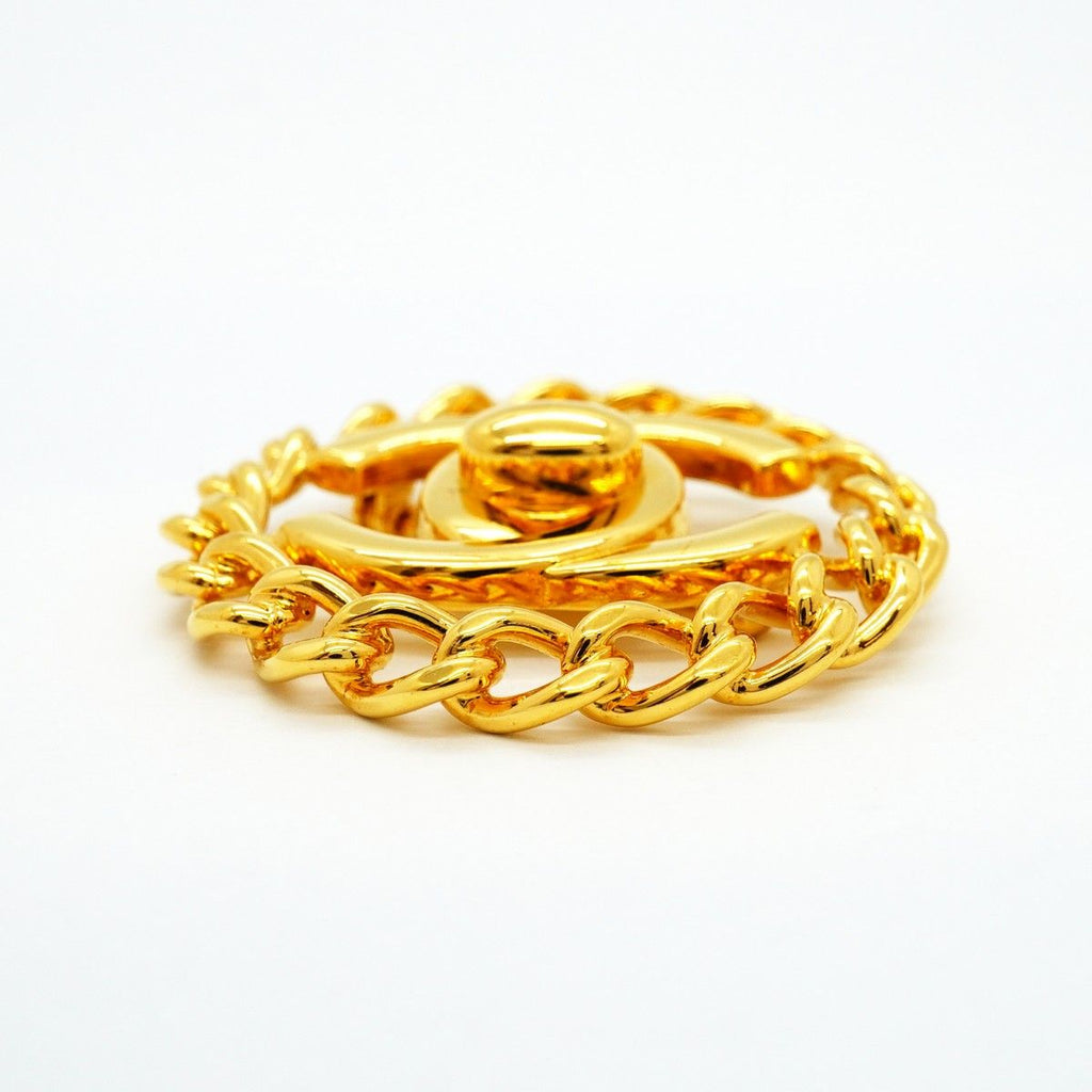 Chanel Brooch Vintage CC Logo Turnlock Gold Plated — view 3