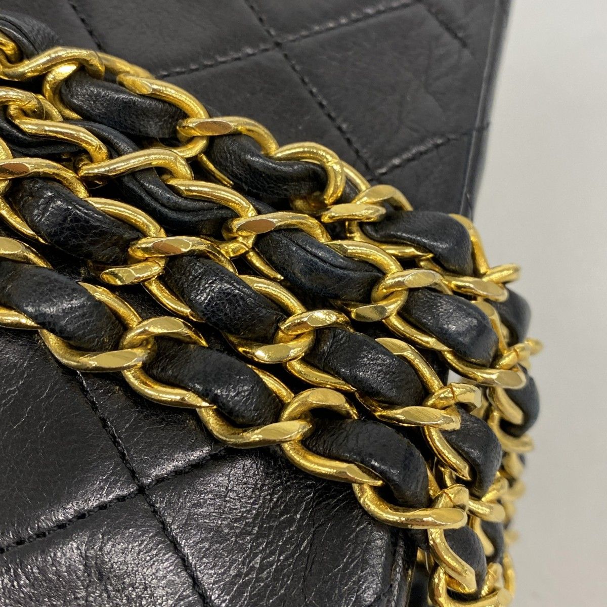 Chanel Shoulder Bag Quilted Lambskin Black Gold — view 9