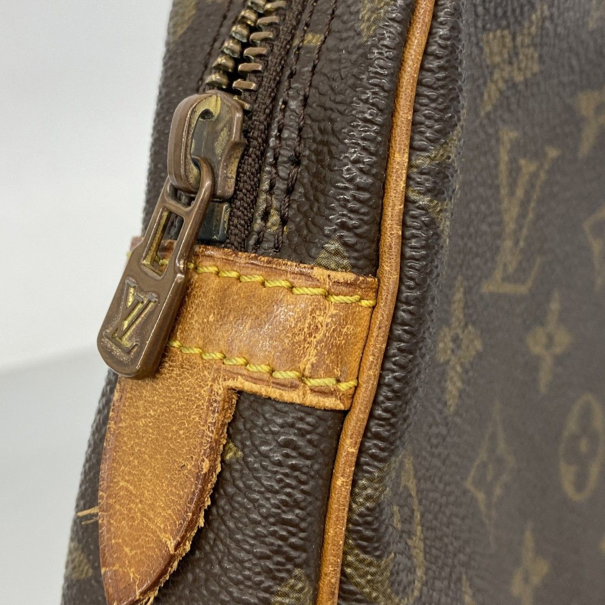 Louis Vuitton Clutch Monogram Marly Dragonne GM Brown — view 8