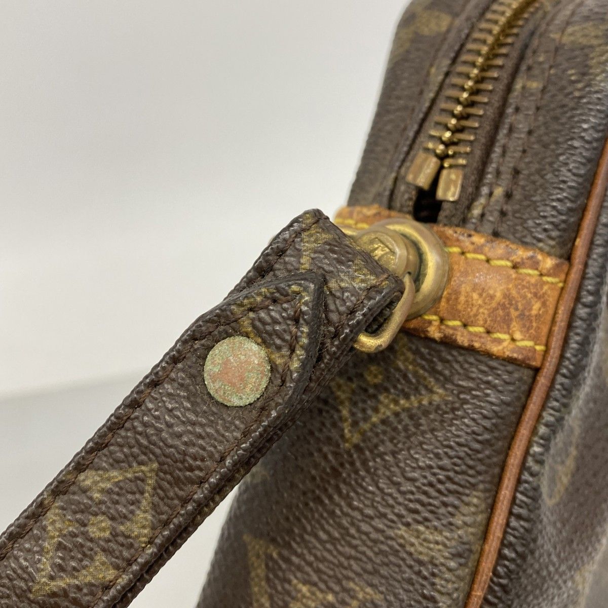 Louis Vuitton Clutch Monogram Marly Dragonne GM Brown — view 9