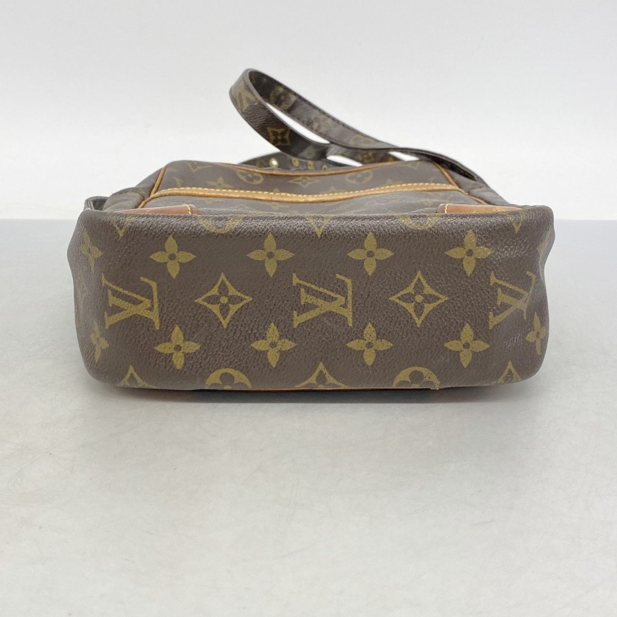 Louis Vuitton Shoulder Bag Monogram Danube MM Brown — view 3