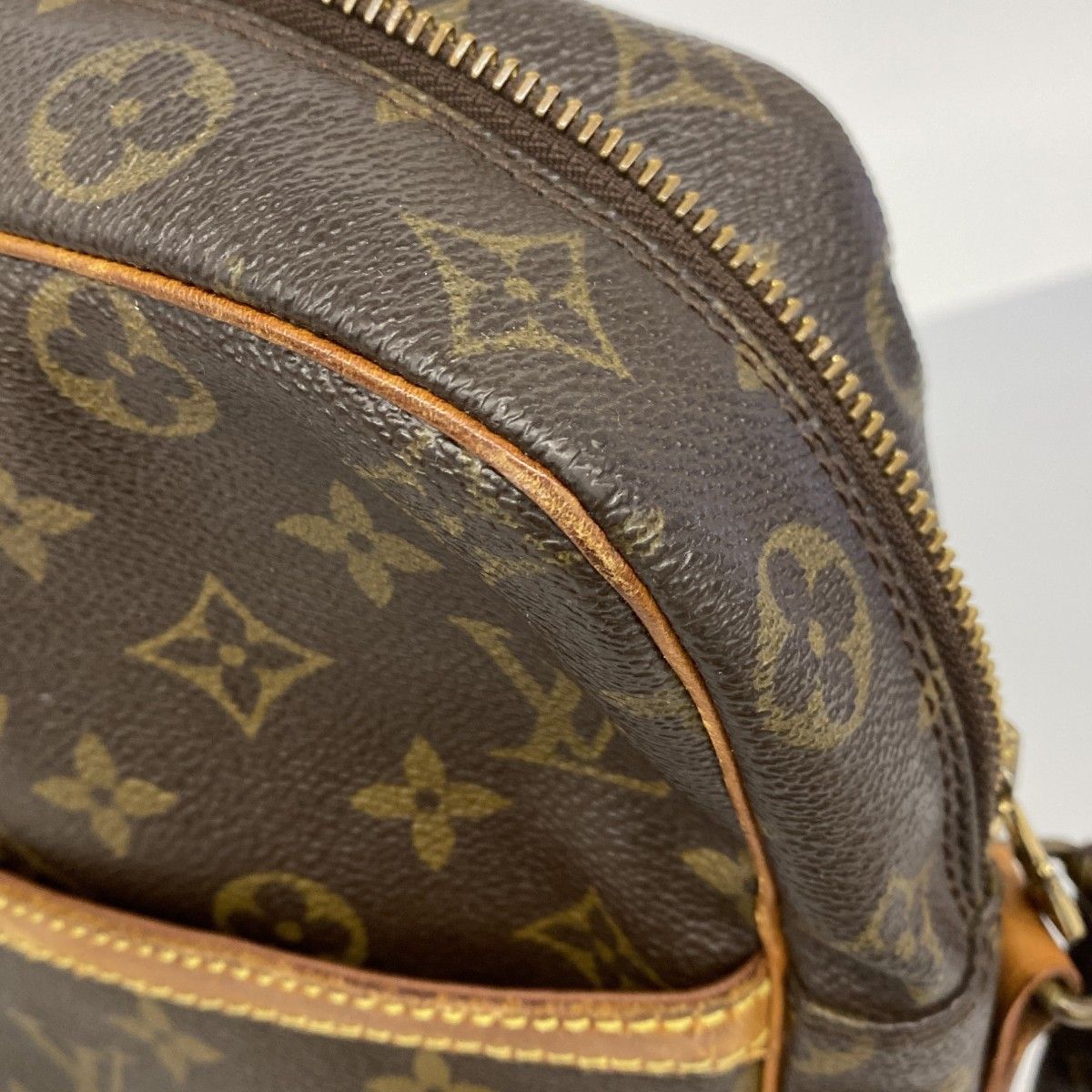 Louis Vuitton Shoulder Bag Monogram Danube MM Brown — view 6