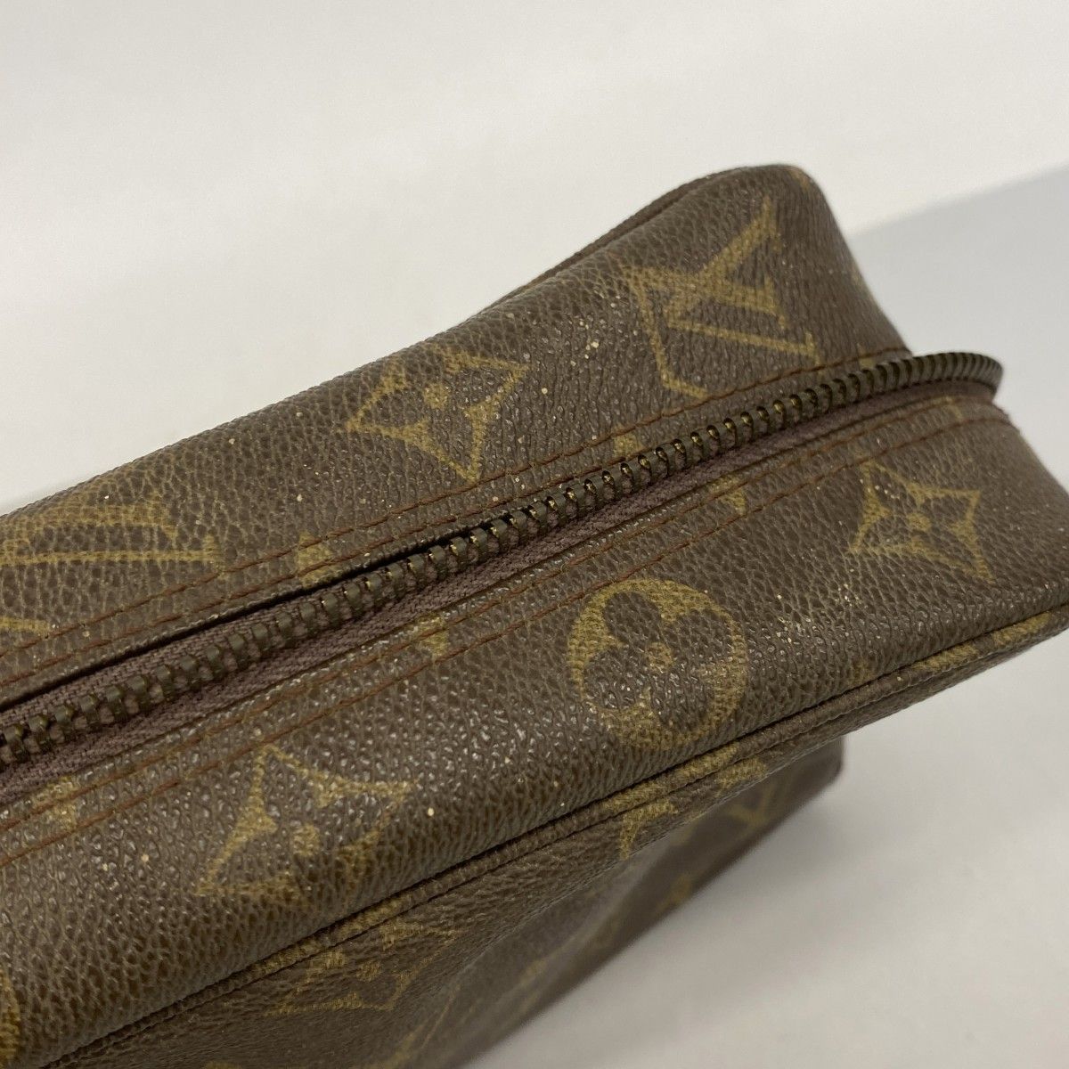 Louis Vuitton Pouch Monogram Trousse Toilette 28 Brown — view 8