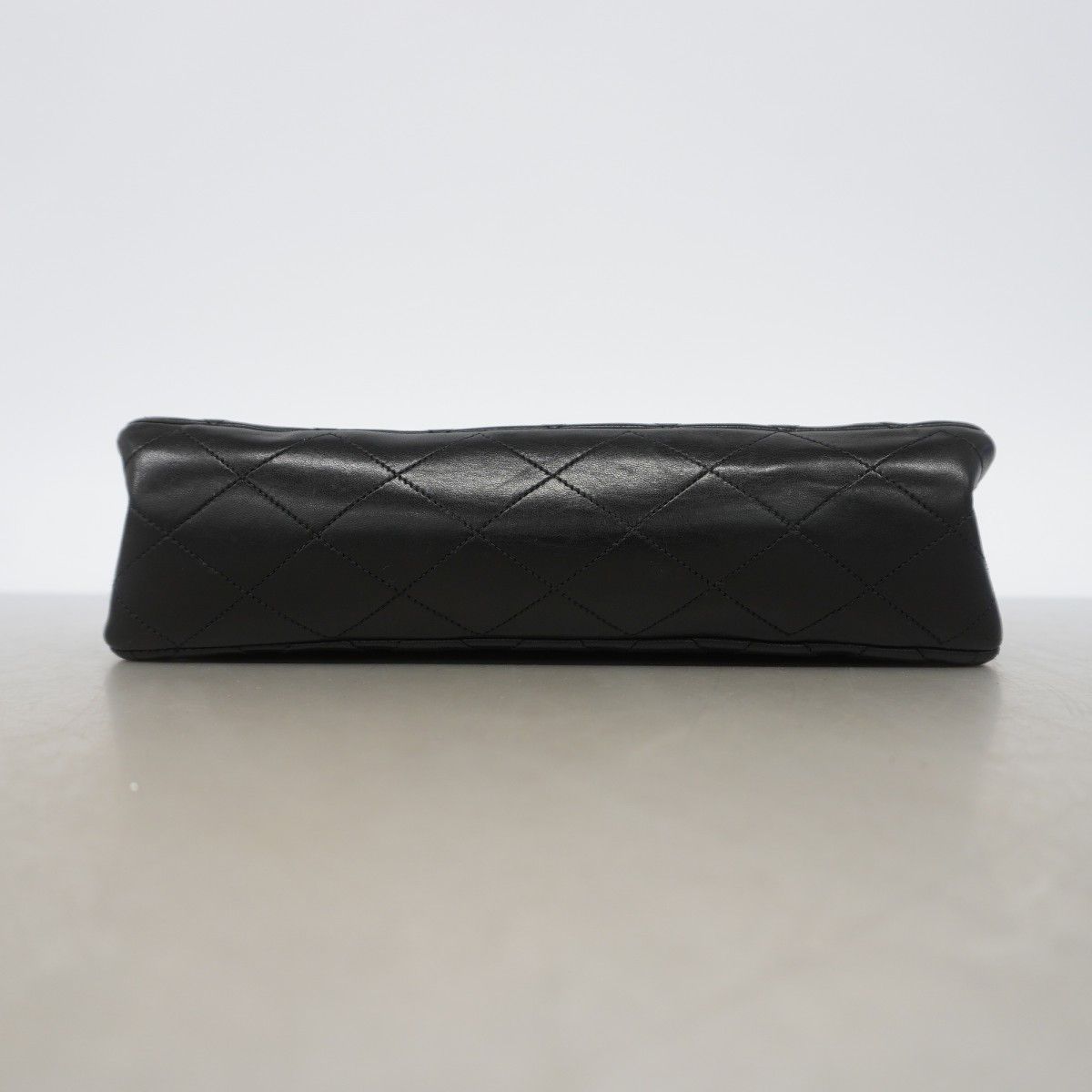Chanel Shoulder Bag Quilted Lambskin Black Gold — view 3