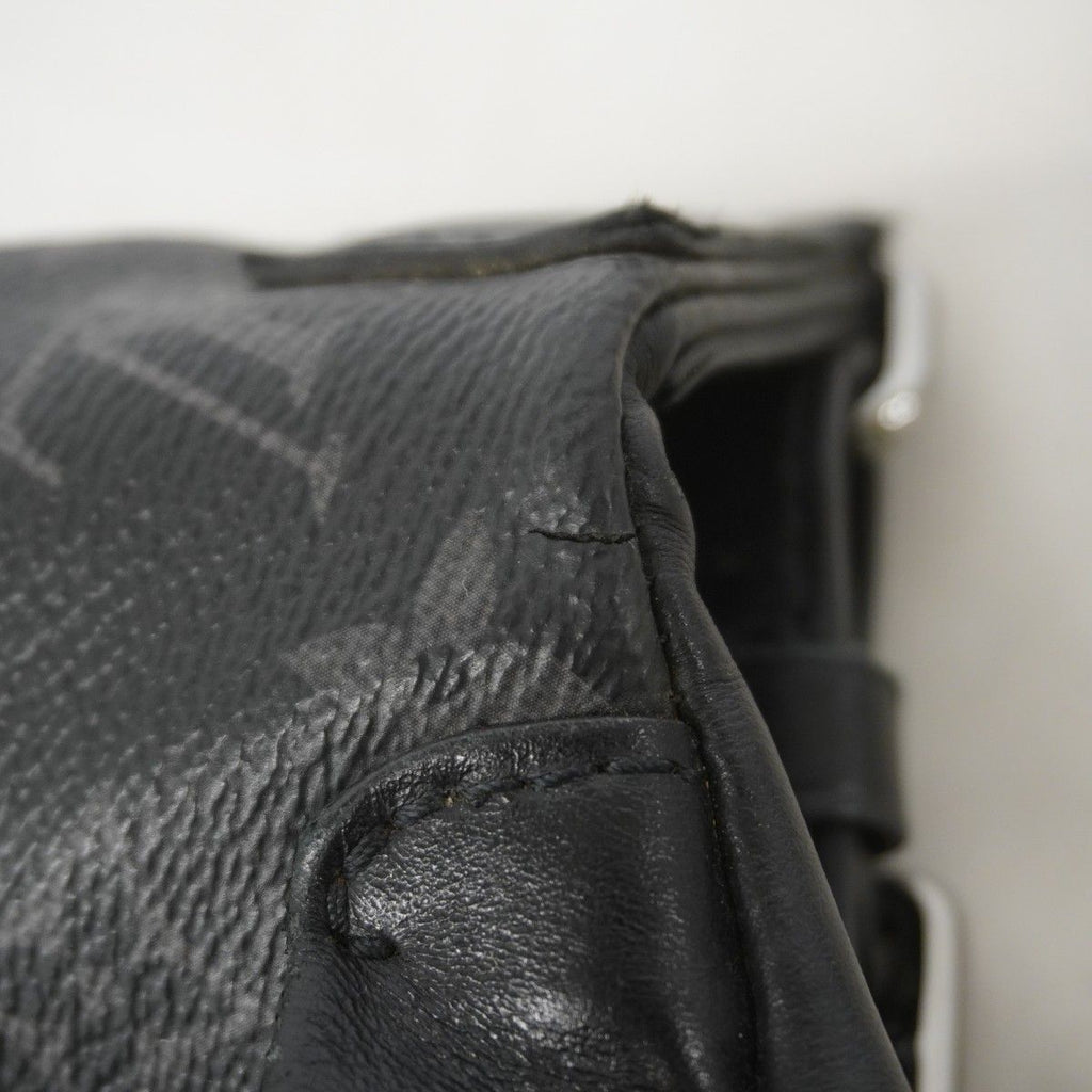 Louis Vuitton Waist Bag Monogram Eclipse Discovery Black — view 6