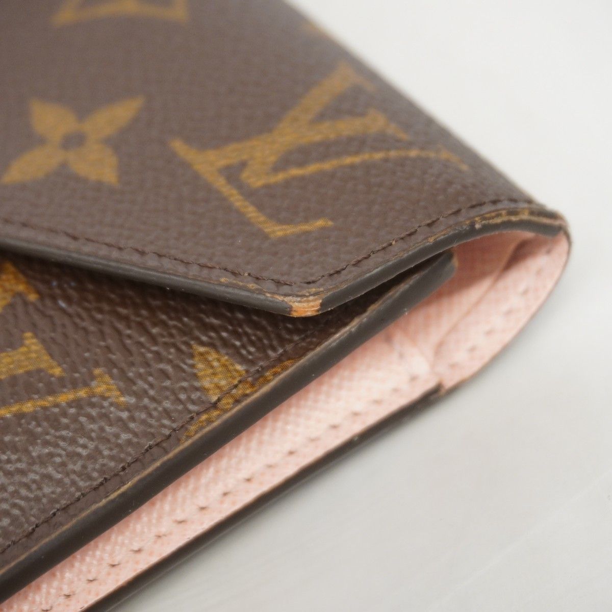 Louis Vuitton Trifold Wallet Monogram Portefeuille Victorine Rosevalerine — view 7