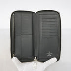 Louis Vuitton Wallet Taiga Zippy Vertical Noir — view 3