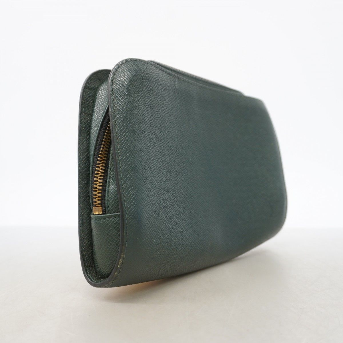 Louis Vuitton Clutch Taiga Baikal Epi — view 2