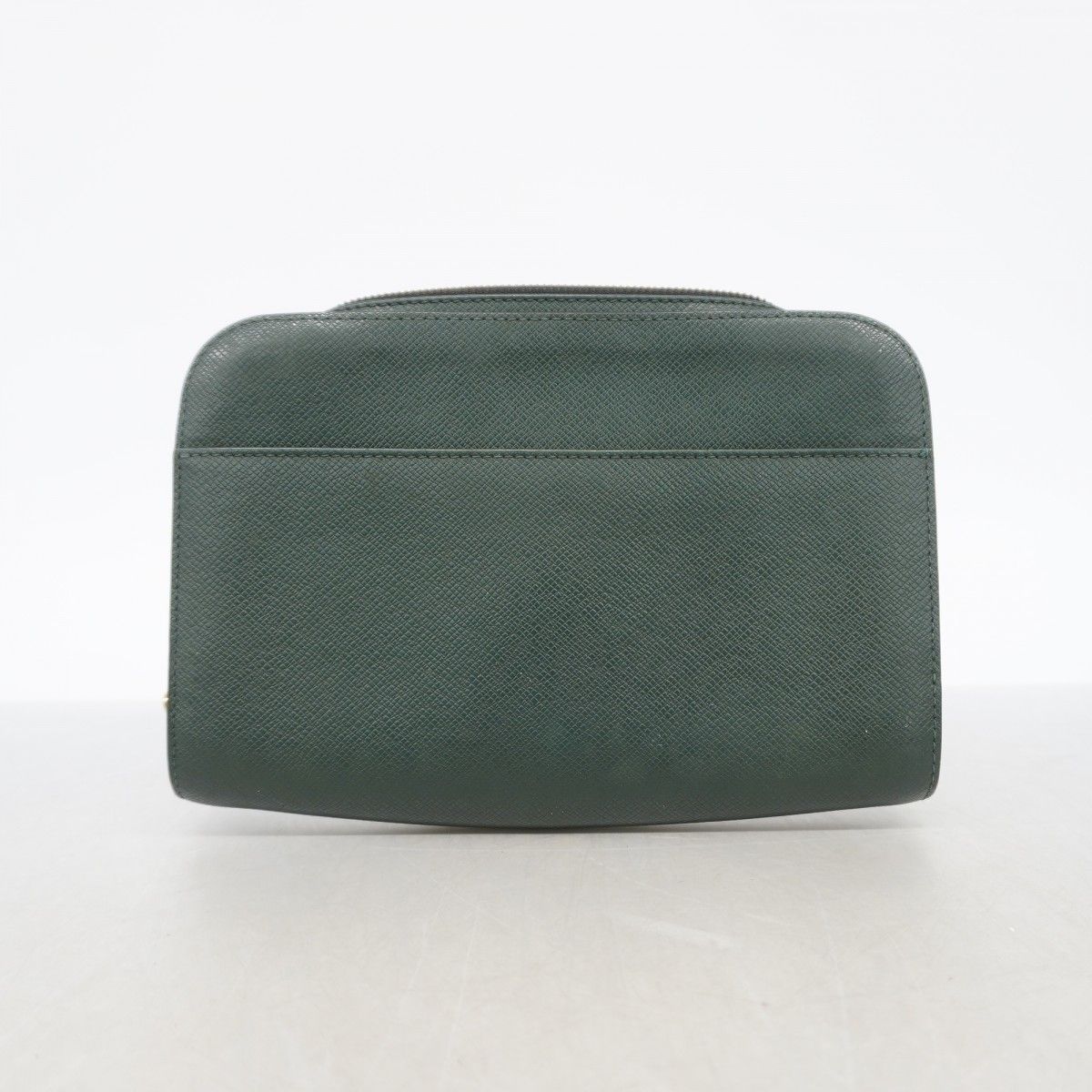 Louis Vuitton Clutch Taiga Baikal Epi — view 8