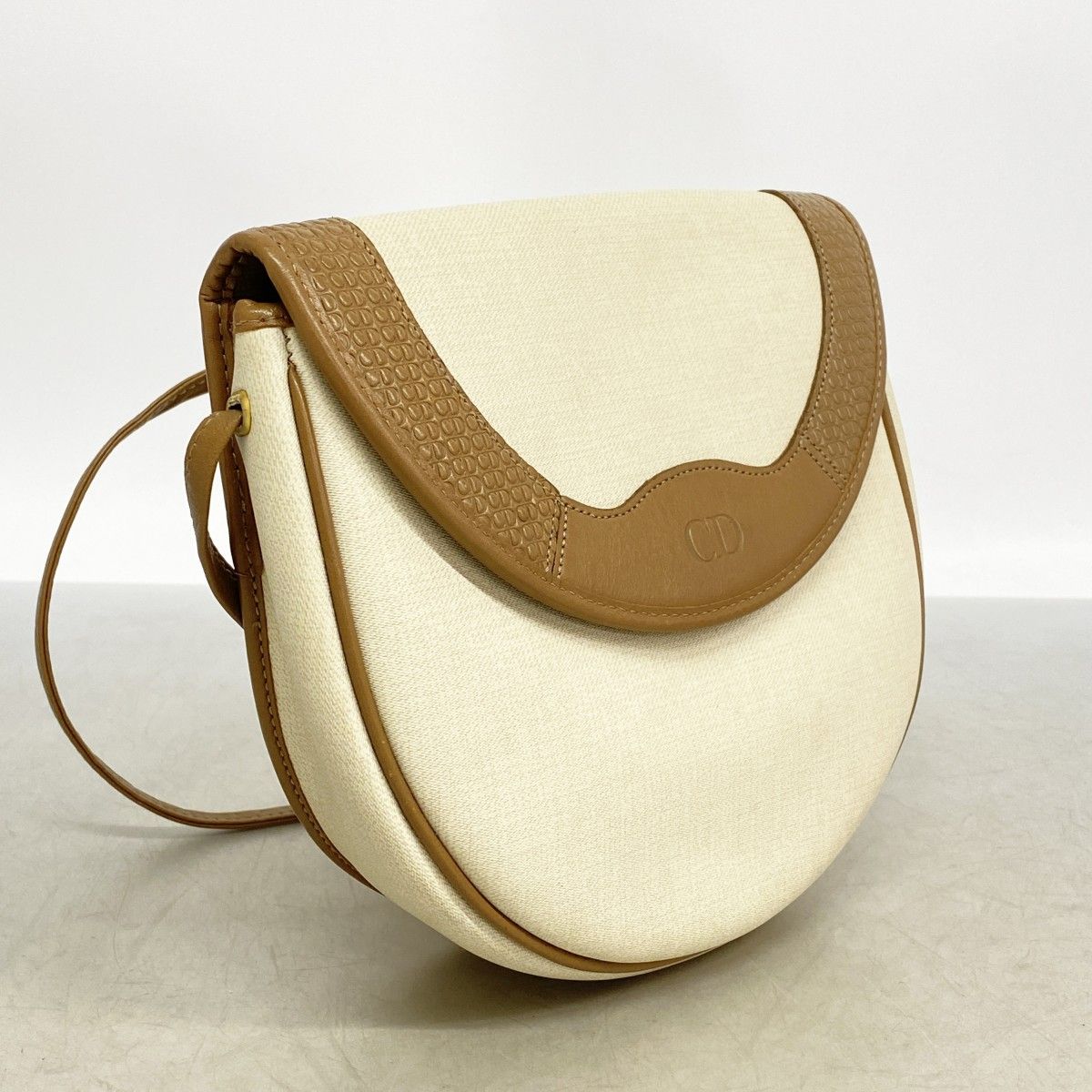 Dior Shoulder Bag Ivory Gold — view 2