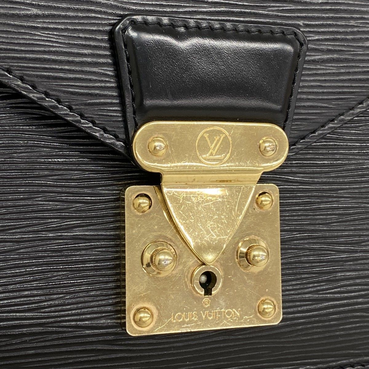 Louis Vuitton Clutch Epi Pochette Series Dragonne Noir — view 8