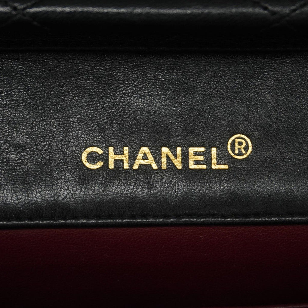 Chanel Shoulder Bag Quilted Lambskin Black Gold — view 5