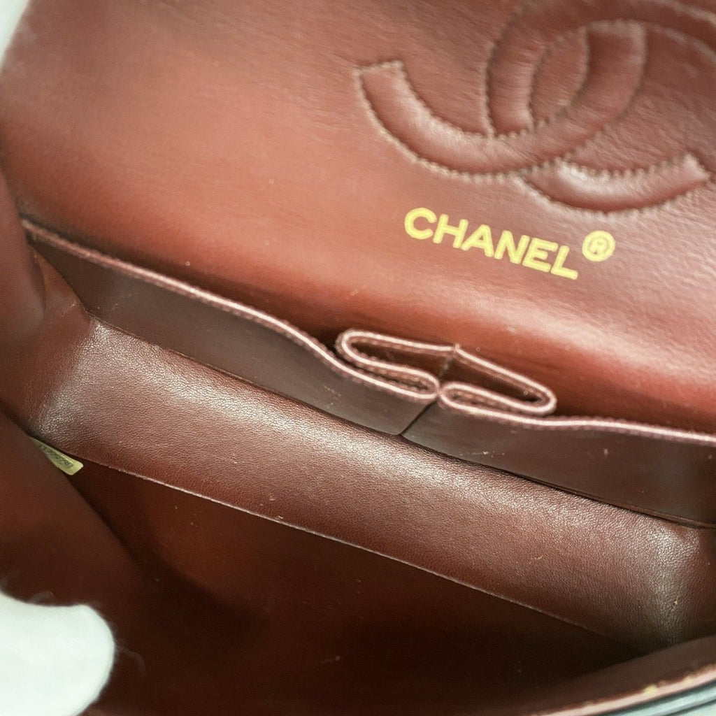 Chanel Shoulder Bag Quilted Lambskin Black Gold — view 4
