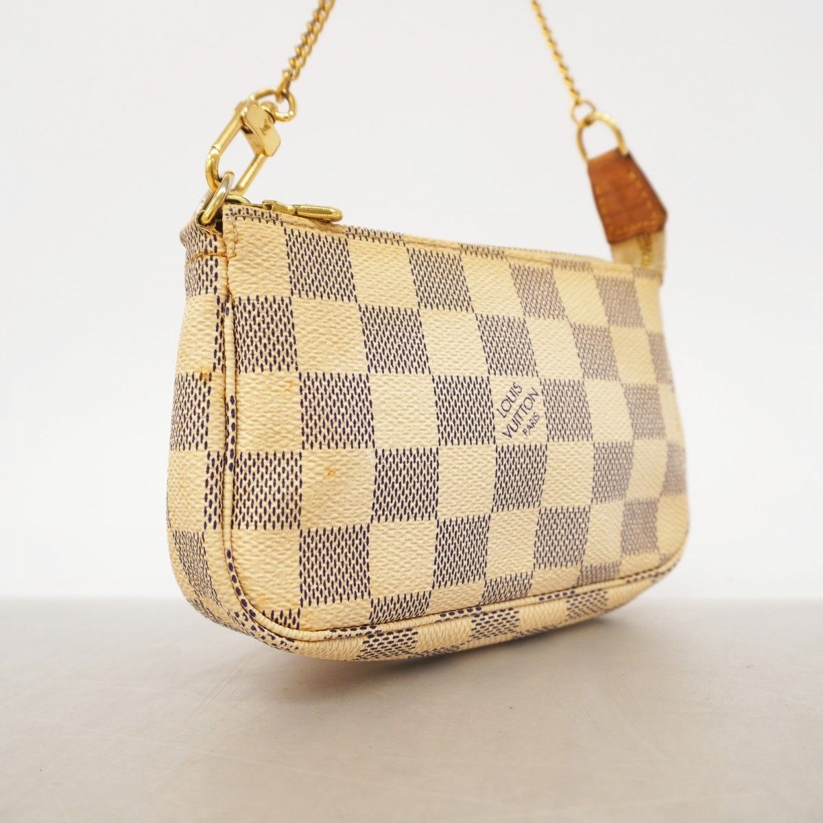 Louis Vuitton Pouch Damier Azur Mini Pochette White — view 2