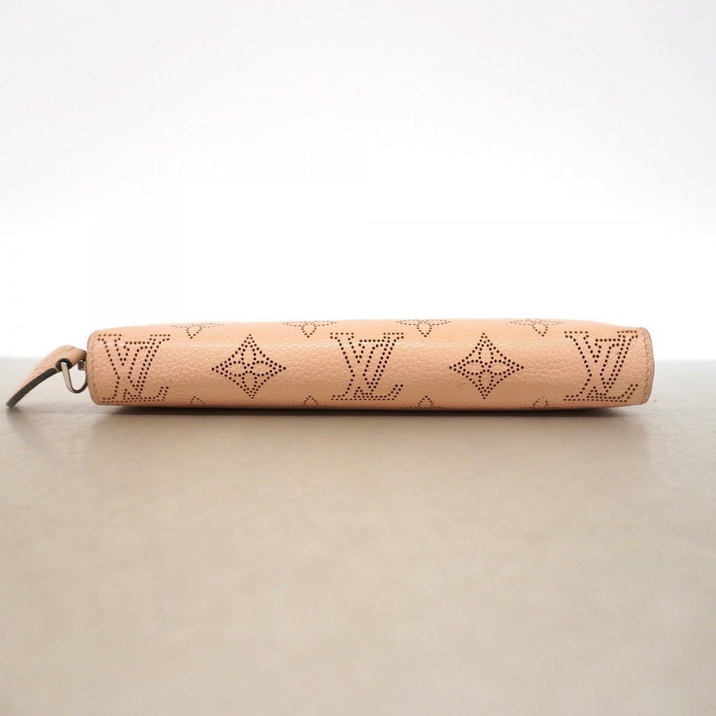 Louis Vuitton Wallet Mahina Zippy Magnolia — view 2