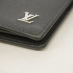 Louis Vuitton Wallet Taiga Portefeuille Brazza Noir — view 6