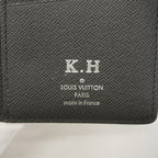Louis Vuitton Wallet Taiga Portefeuille Brazza Noir — view 4