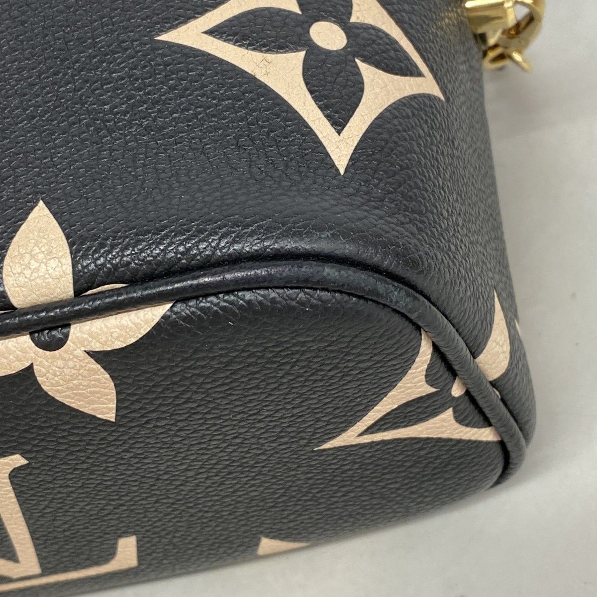 Louis Vuitton Vanity Bag Monogram Empreinte Bicolor PM Black Beige 2-Way — view 6