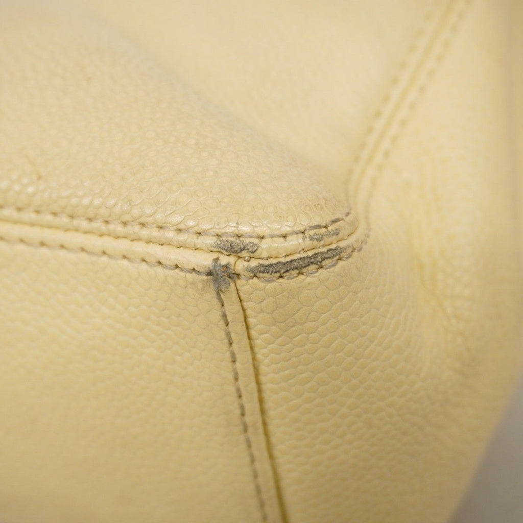 Chanel Handbag Caviar Leather Ivory Gold — view 6