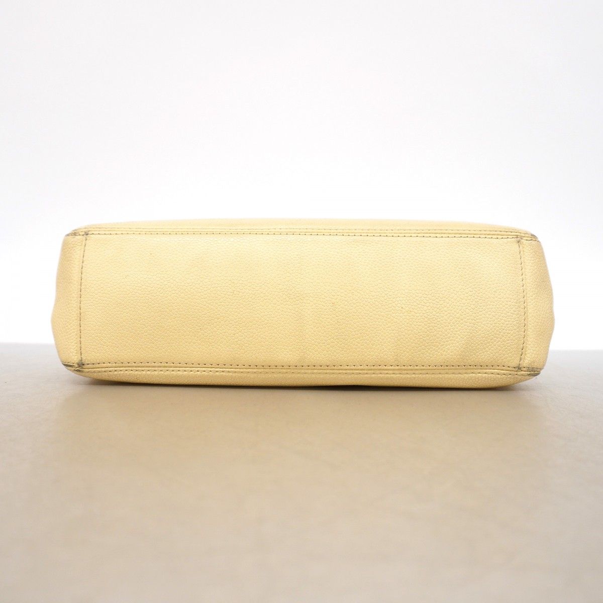 Chanel Handbag Caviar Leather Ivory Gold — view 3