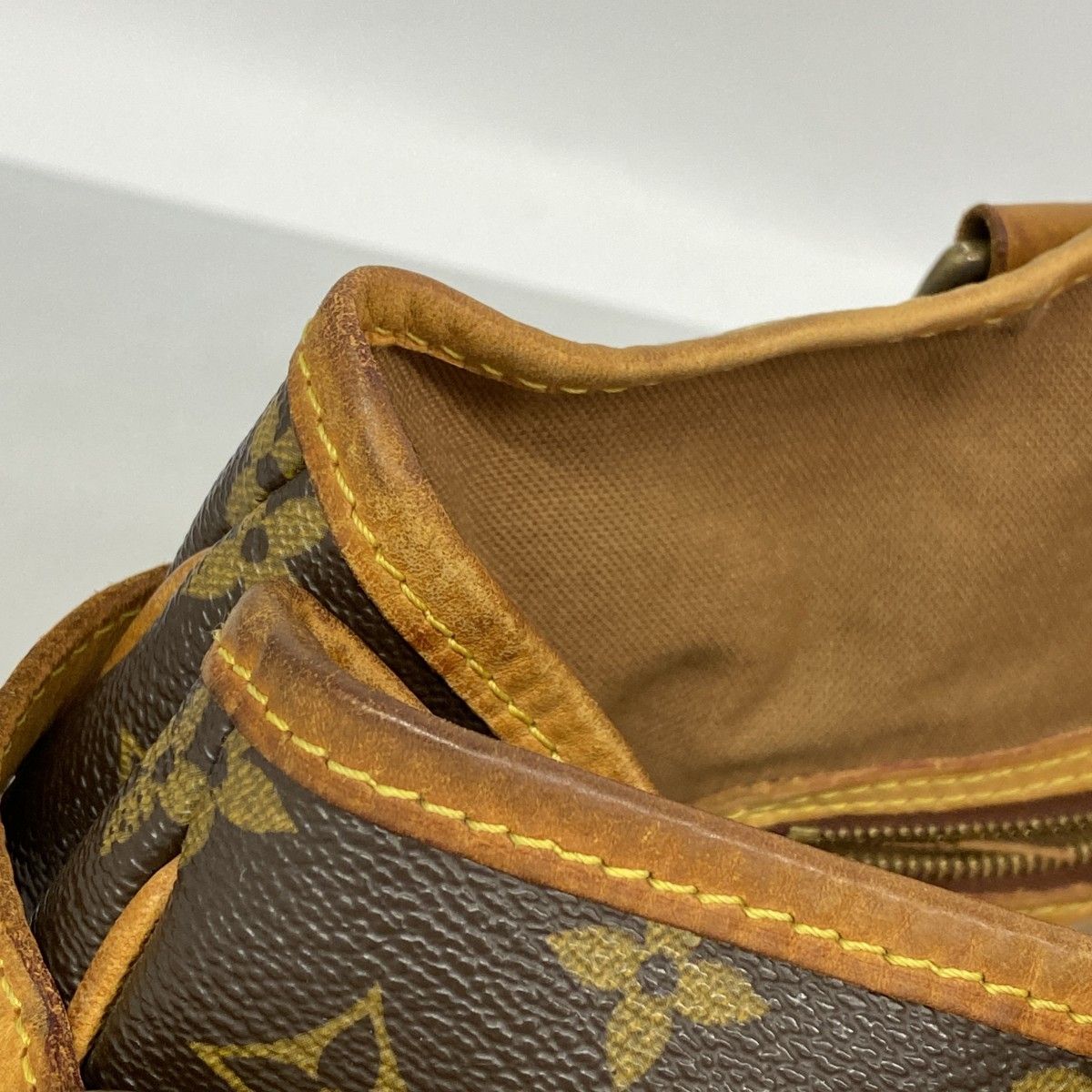 Louis Vuitton Tote Monogram Batignolles Oriental Brown — view 7