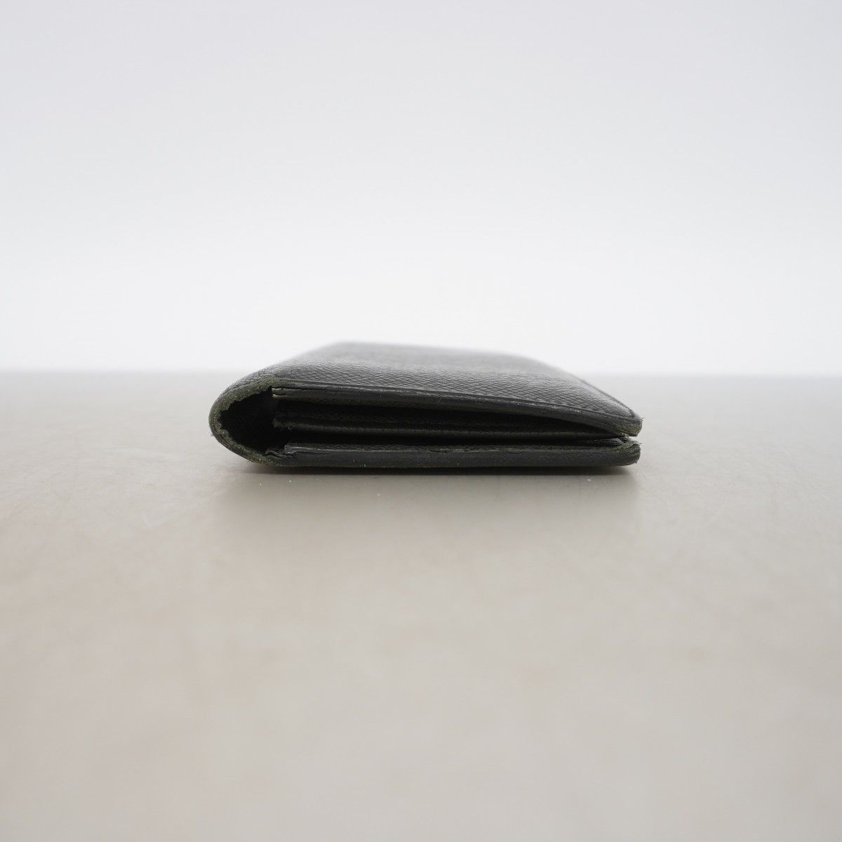 Louis Vuitton Wallet Taiga Portefeuille Brazza Ardoise — view 2