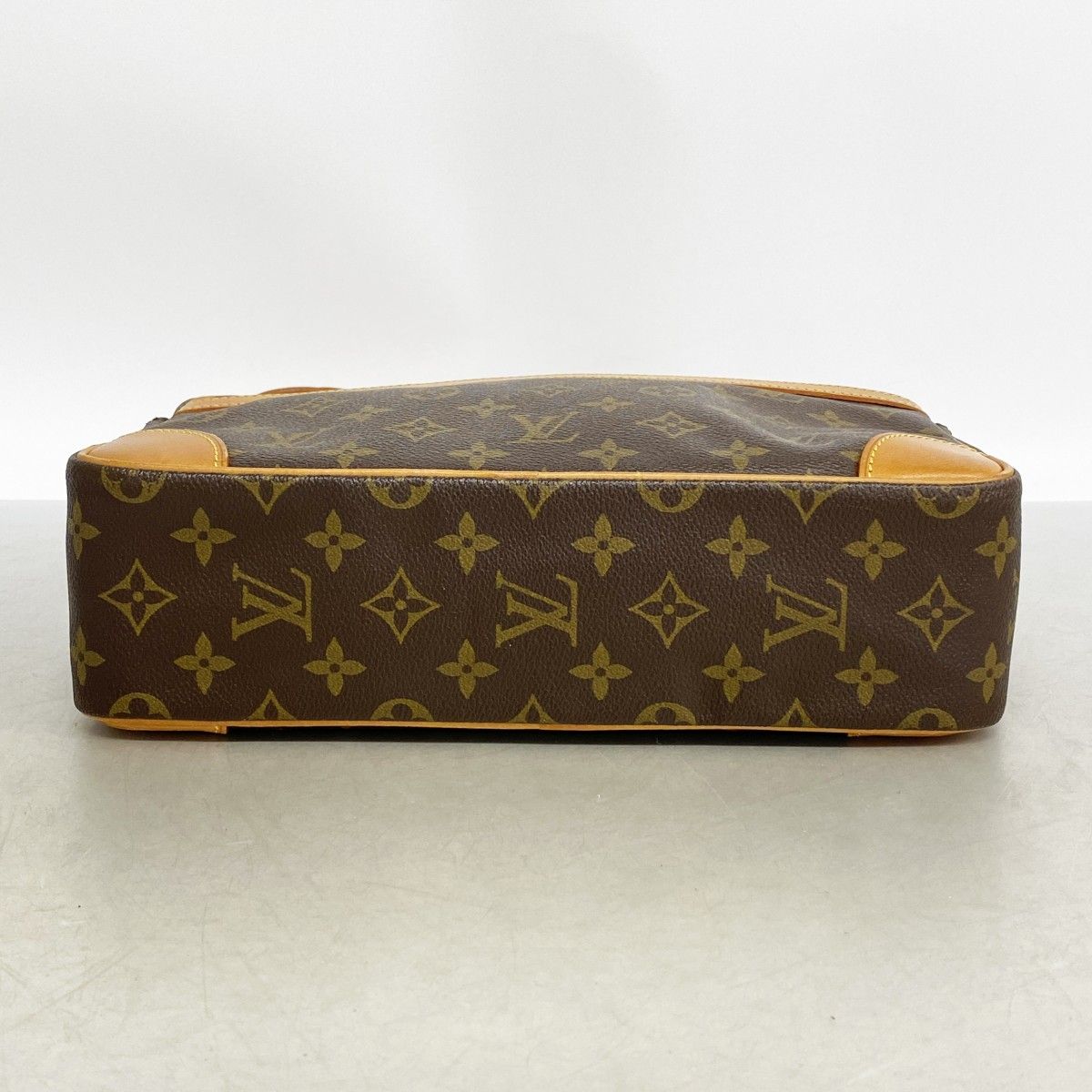 Louis Vuitton Shoulder Bag Monogram Trocadero 30 Brown — view 3
