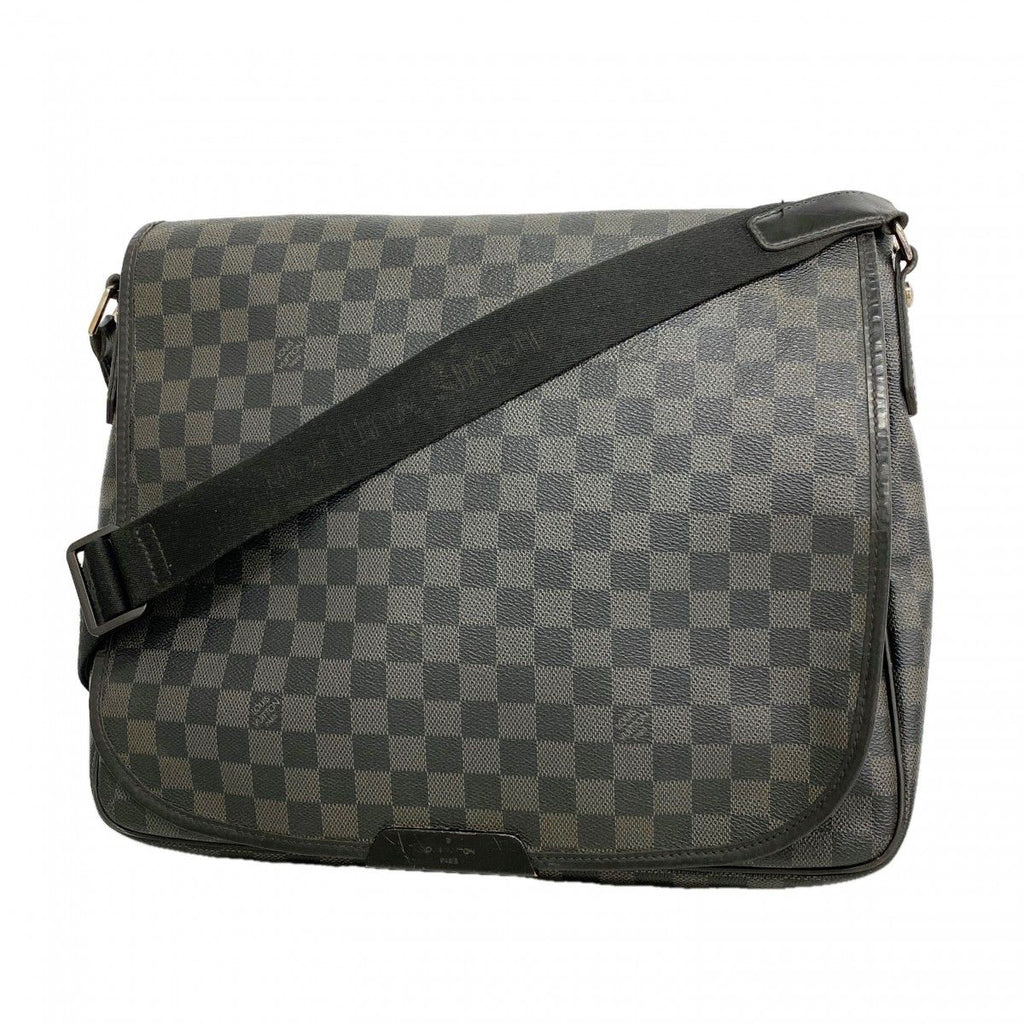 Louis Vuitton Shoulder Bag Damier Graphite Daniel MM Black Gray