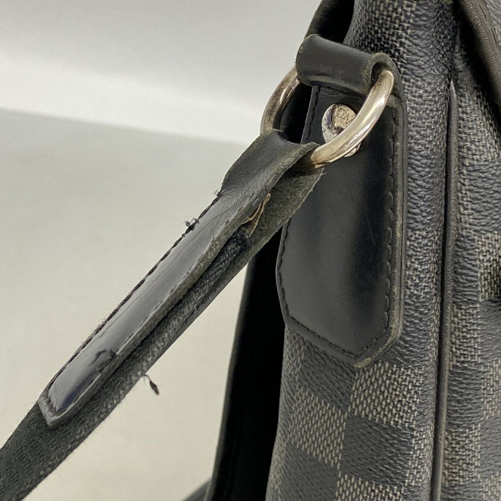 Louis Vuitton Shoulder Bag Damier Graphite Daniel MM Black Gray — view 9