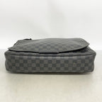 Louis Vuitton Shoulder Bag Damier Graphite Daniel MM Black Gray — view 3
