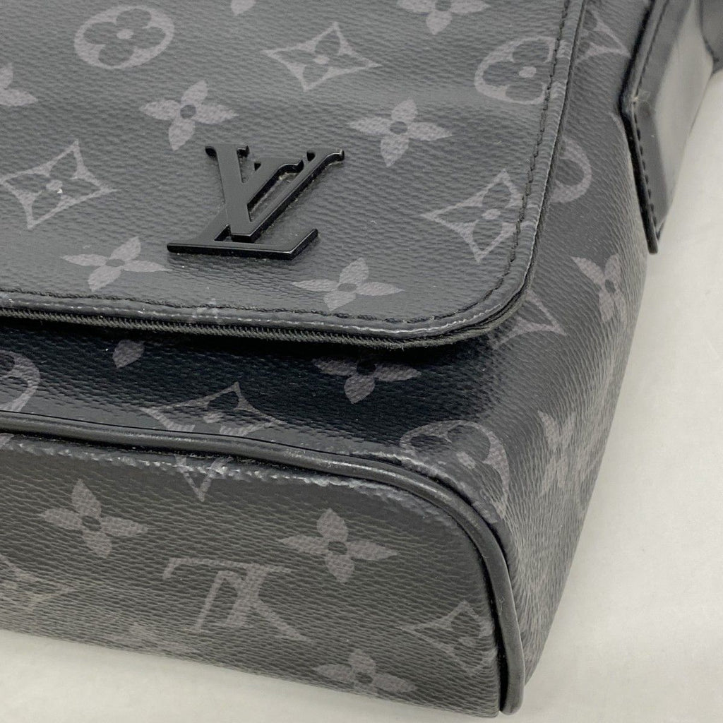 Louis Vuitton Shoulder Bag Monogram Eclipse District PM Black — view 6