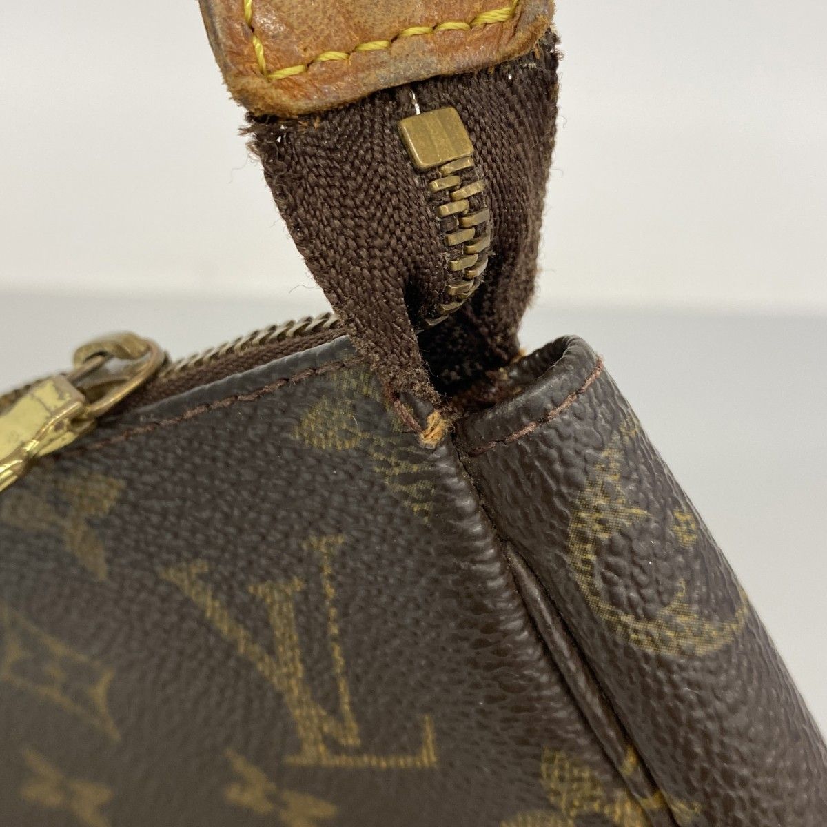 Louis Vuitton Pouch Monogram Pochette Brown — view 8