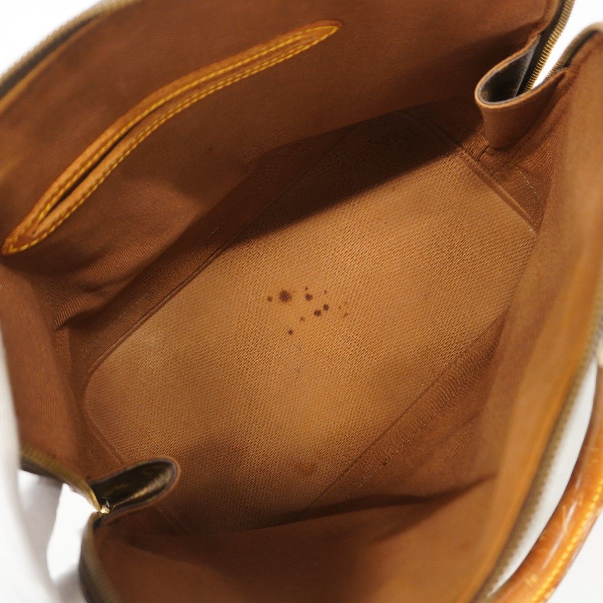 Louis Vuitton Handbag Monogram Alma Brown — view 4