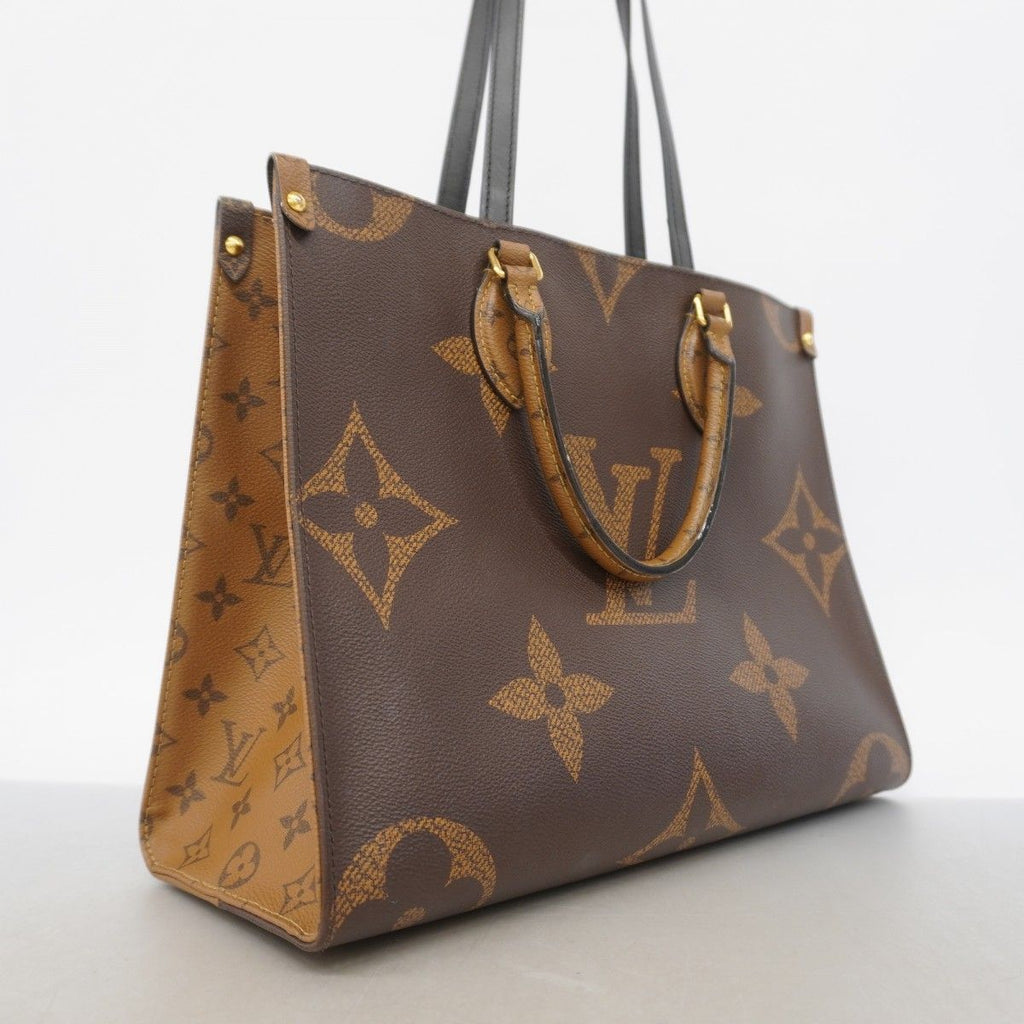 Louis Vuitton Tote Monogram Giant Reverse On The Go MM Brown 2-Way — view 2