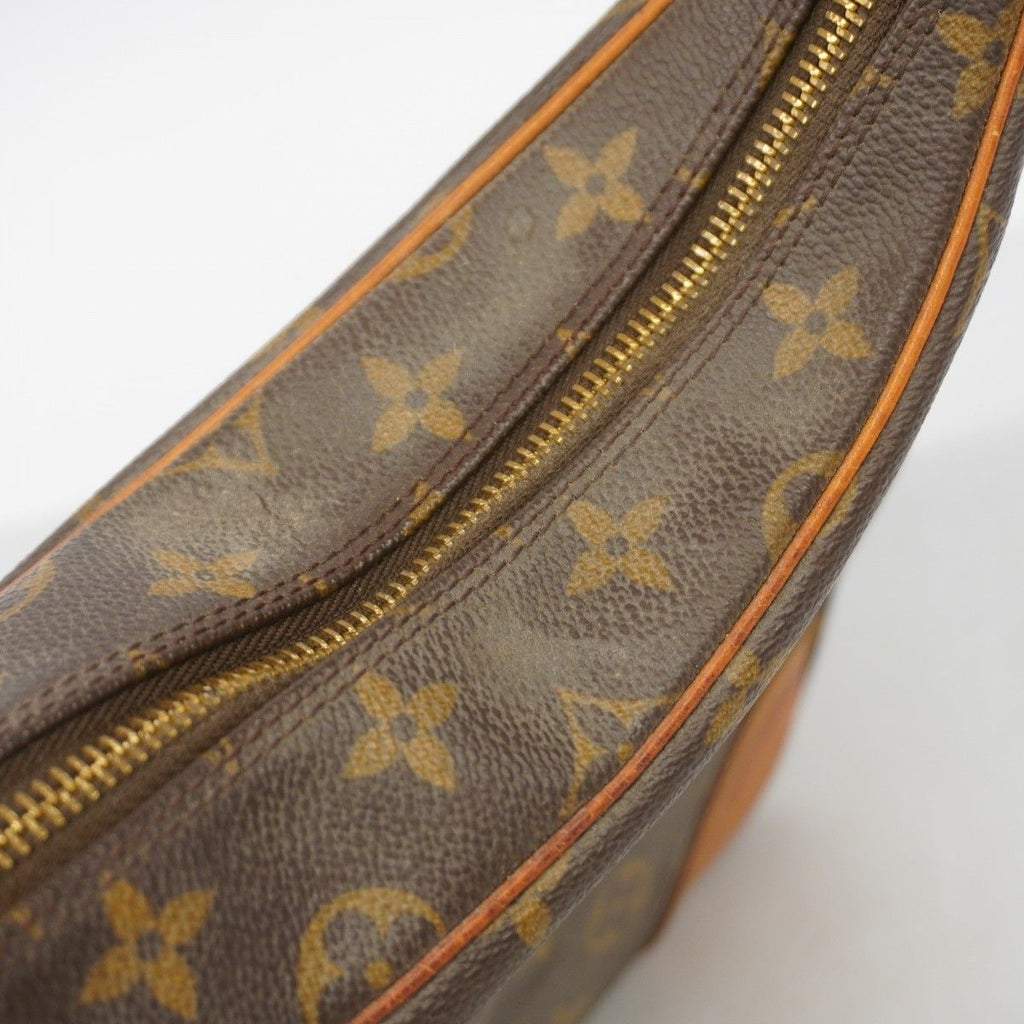 Louis Vuitton Shoulder Bag Monogram Boulogne 30 Brown — view 8
