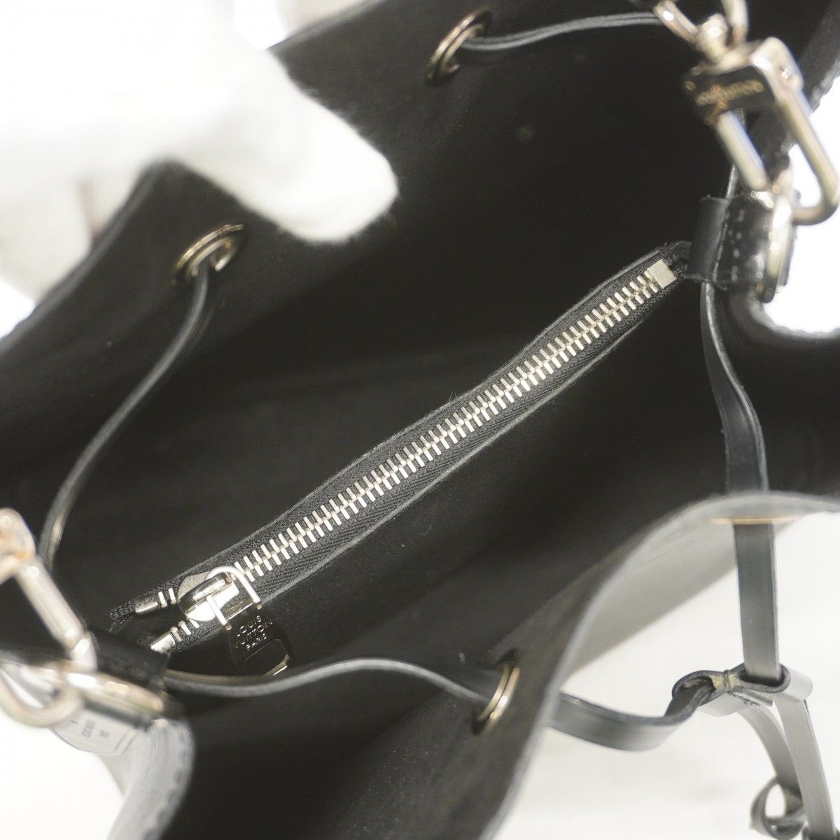 Louis Vuitton Handbag Epi Neo Noe Noir 2-Way — view 4