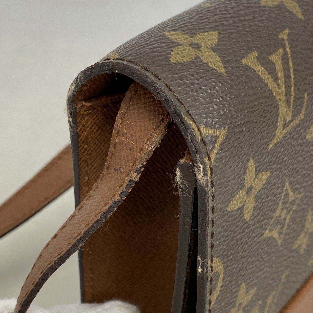 Louis Vuitton Shoulder Bag Monogram Bordeaux 24 Brown — view 6