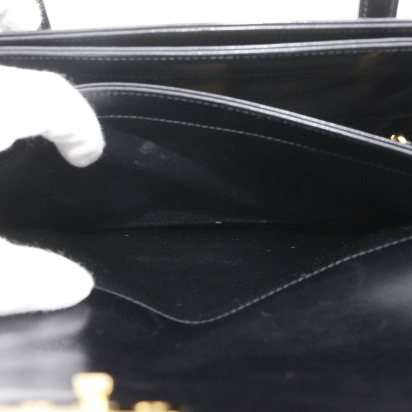 Gucci Vintage Calf Black Handbag — view 8