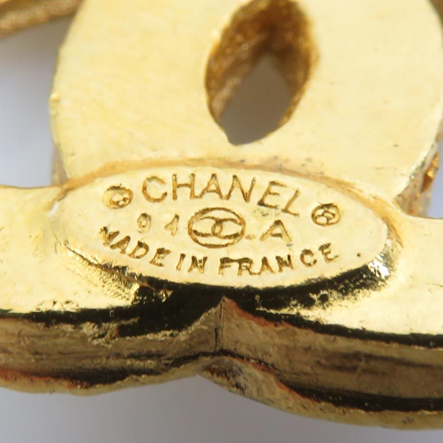 Chanel Brooch Triple CC Logo — view 7