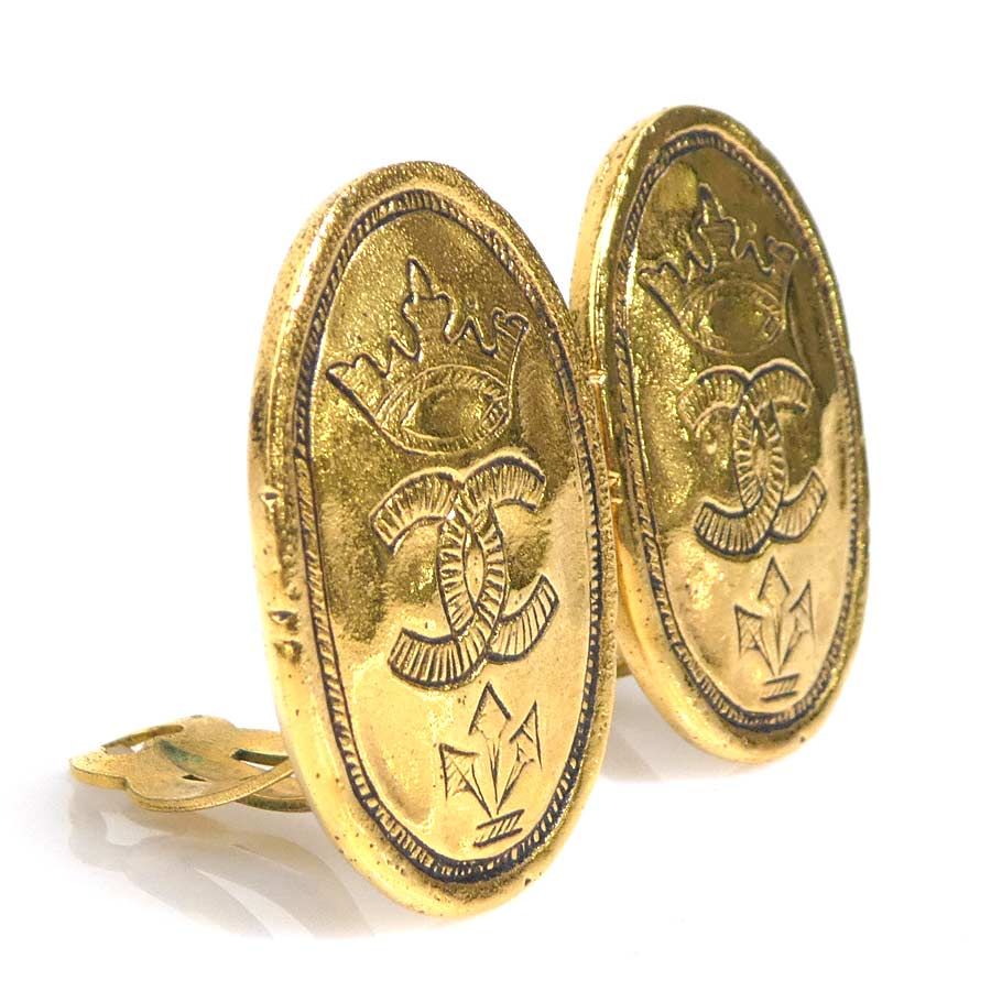 Chanel Earrings CC Logo — view 2