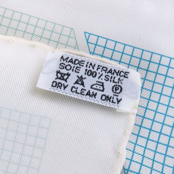 Hermes Carre 90 Scarf — view 9