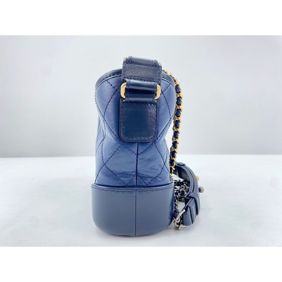 Chanel Shoulder Bag Gabriel — view 4