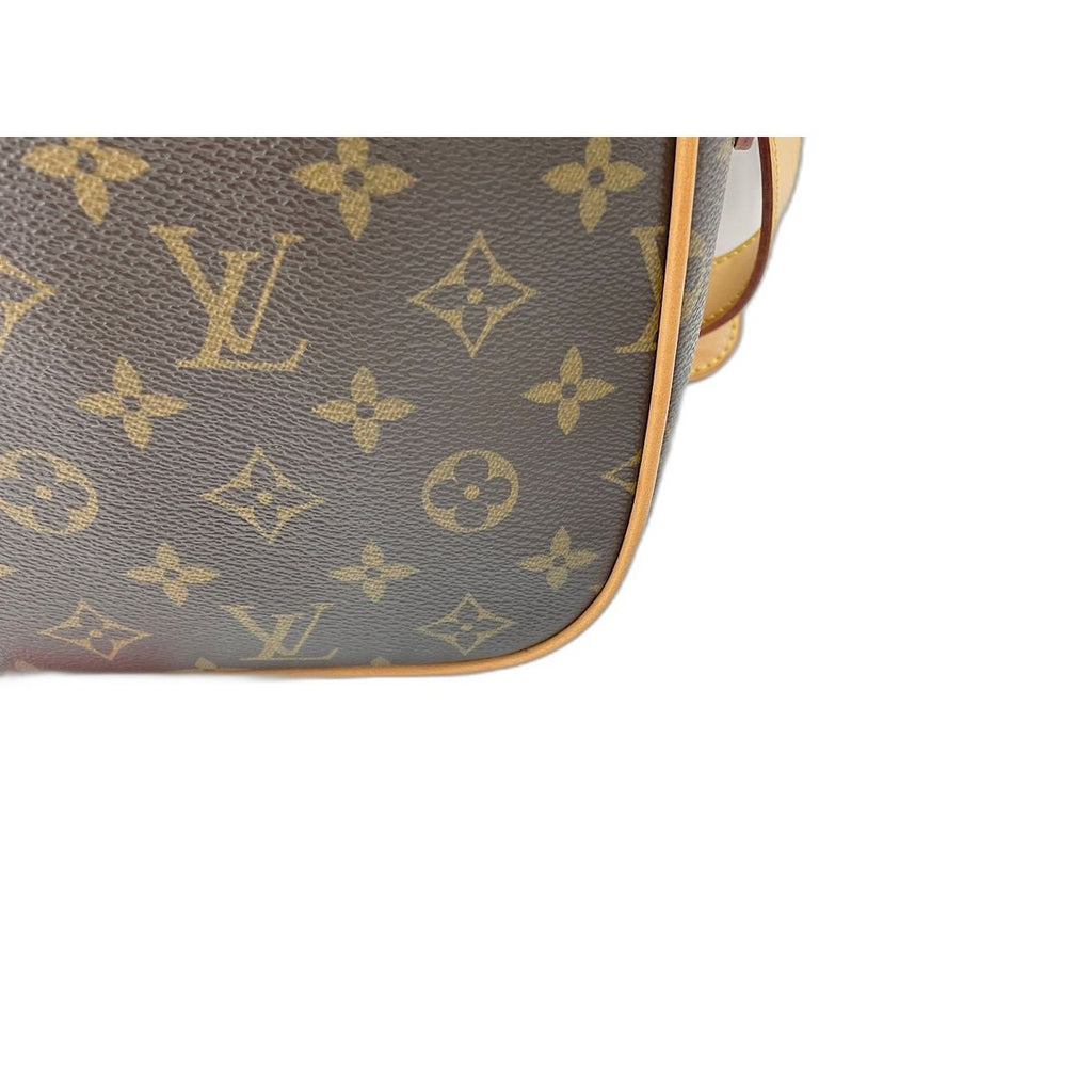 Louis Vuitton Shoulder Bag Hudson GM — view 4