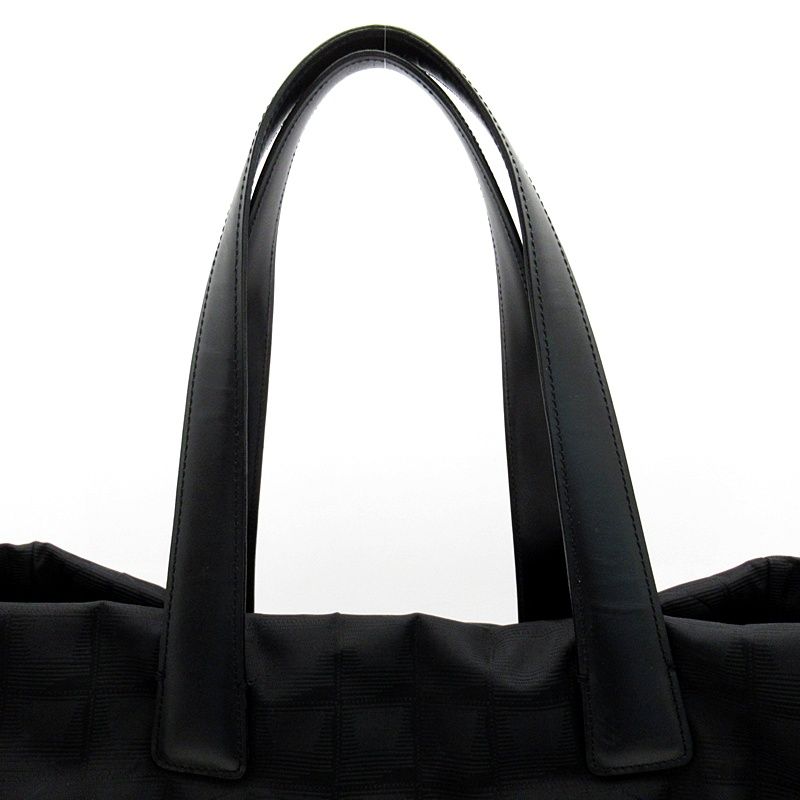 Chanel New Travel Line Tote MM Nylon Calf Black — view 2
